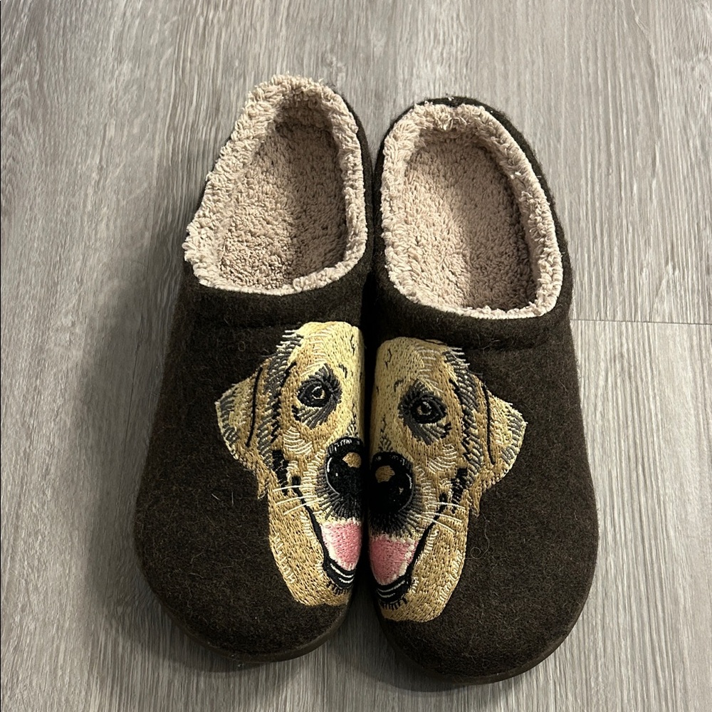 NWOT- L.L. Bean Brown Dog Face Slip-On Slippers